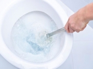 Giải quyết bồn cầu xả nước chậm hiệu quả