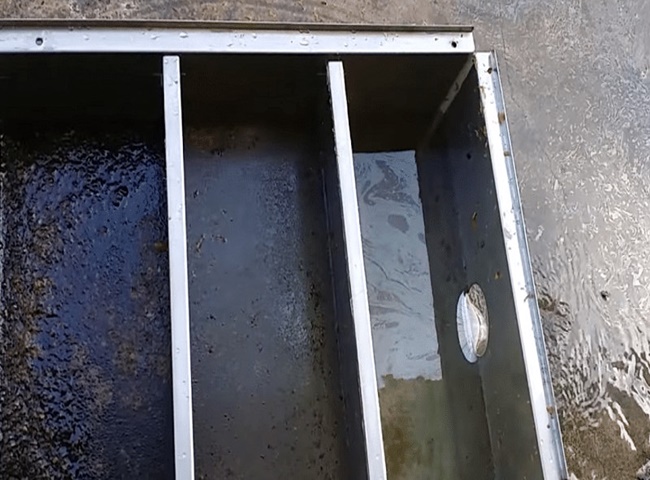 Bảng gi&aacute; h&uacute;t b&ecirc;̉ mỡ bị nghẹt phụ thuộc v&agrave;o nhiều yếu tố