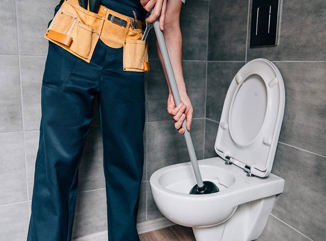 Th&ocirc;ng tắc bồn cầu quận 8 c&oacute; quy tr&igrave;nh chuy&ecirc;n nghiệp hiện đại