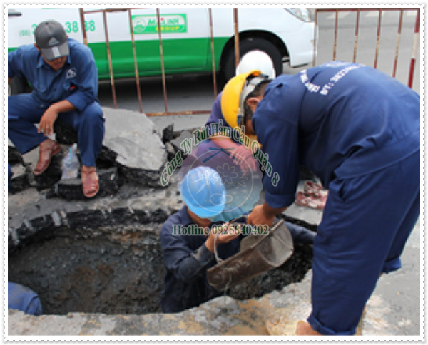 Nguy&ecirc;n nh&acirc;n b&ocirc;̀n rửa mặt hay bị nghẹt