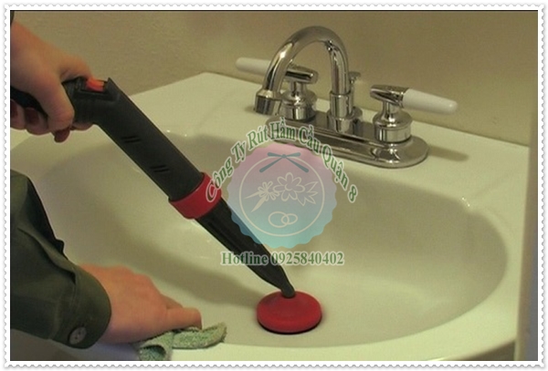Sử dụng b&ocirc;̀n rửa mặt như th&ecirc;́ nào đ&ecirc;̉ tránh trường hợp nghẹt